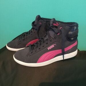 Puma Vikky Mid Top Winter Magenta Womens Size 8
